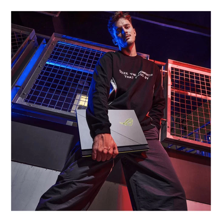 لپ تاپ 18 اینچی ایسوس مدل ROG Strix G18 G814JIR-N6076-i9 14900HX-32GB DDR5 5600MHz-1TB SSD-RTX4070 8GB-QHD 240Hz